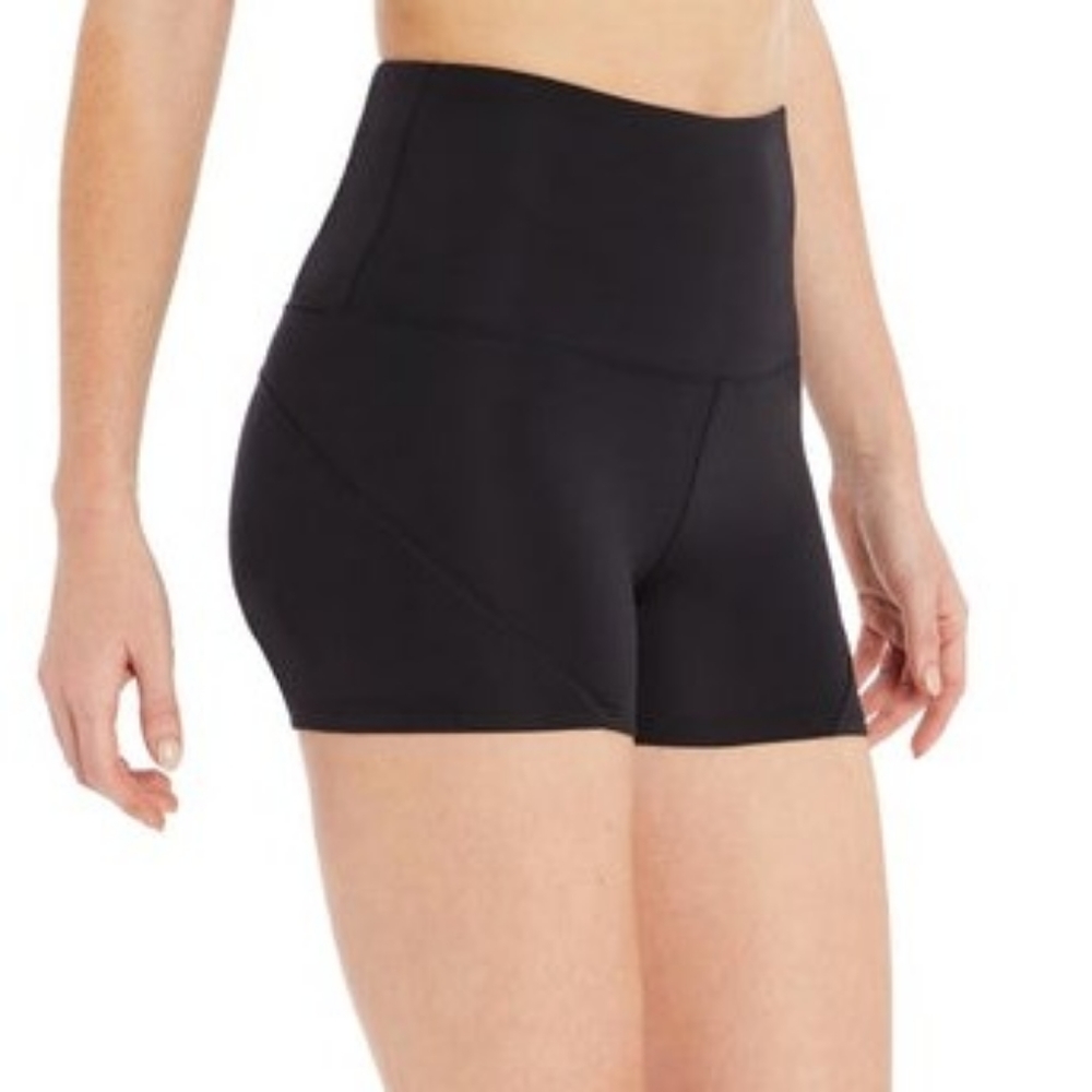 Marika High Rise Shortie